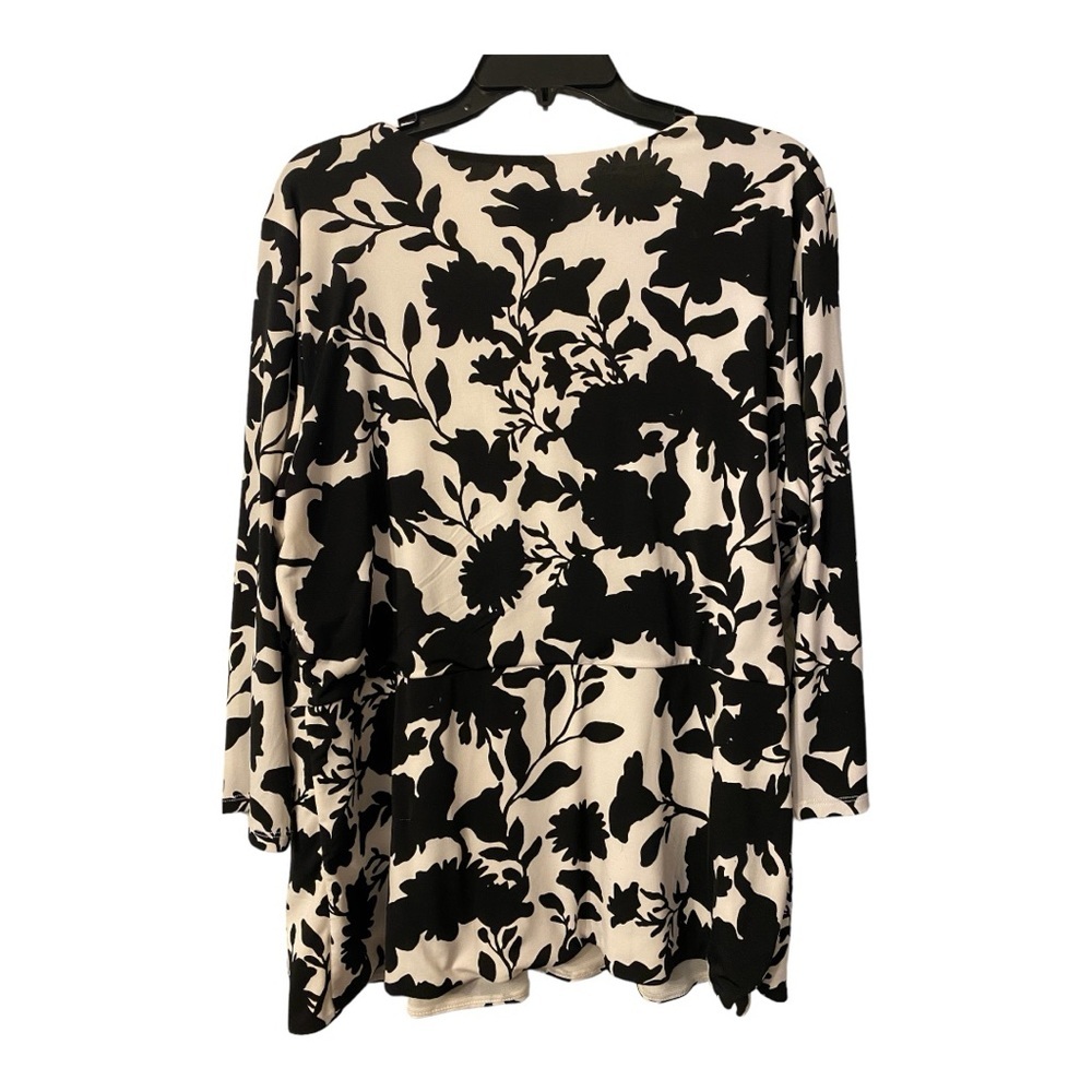 Monroe & Main Top Women’s 1X - Picture 2 of 2